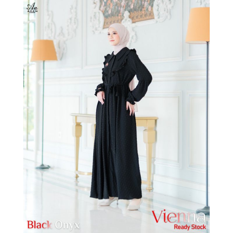 Vienna Dress by Adenhijab|