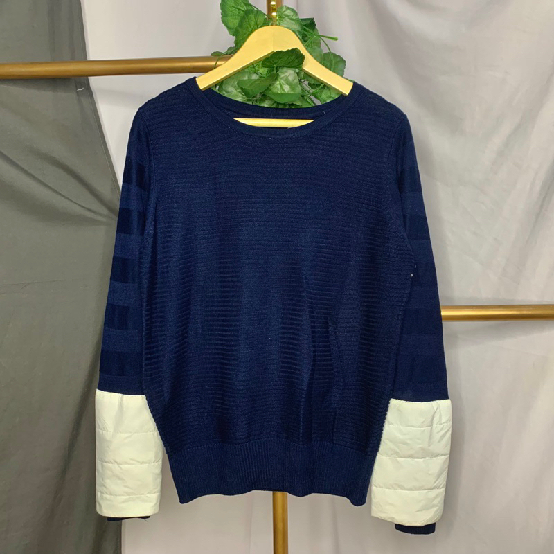 | Fuzzy Sweater Knit (1)