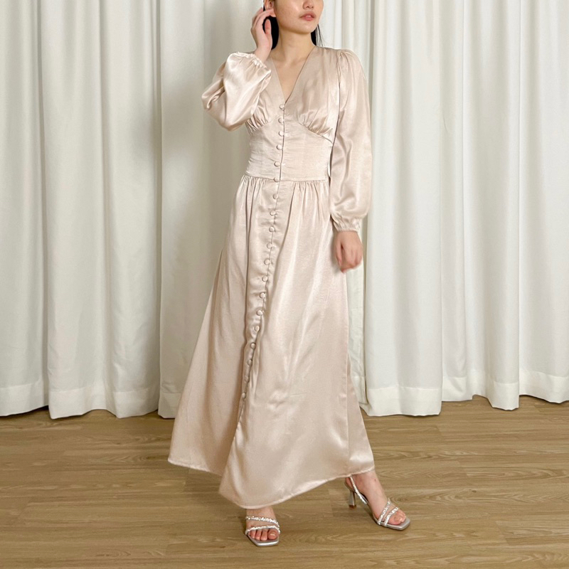 Emve - Anette Button Long Silk Dress - เดรสยาวผ้าไหม