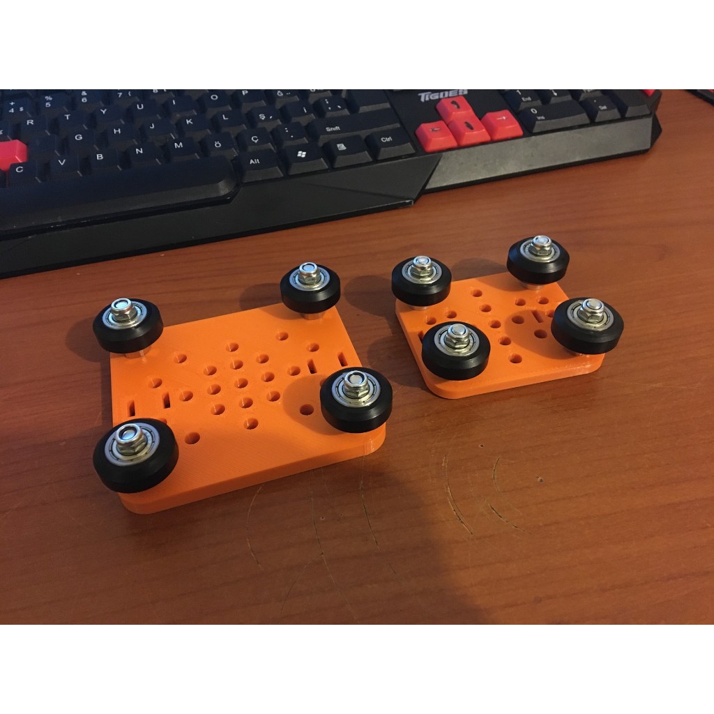 จานเชิงเส้น 2020 2040 4040 แผ่นเชิงเส้น V-Slot