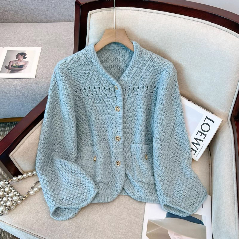 Tshirtgiants.id / เสื้อสเวตเตอร์คาร์ดิแกนถักพรีเมี่ยม Bgold 1359