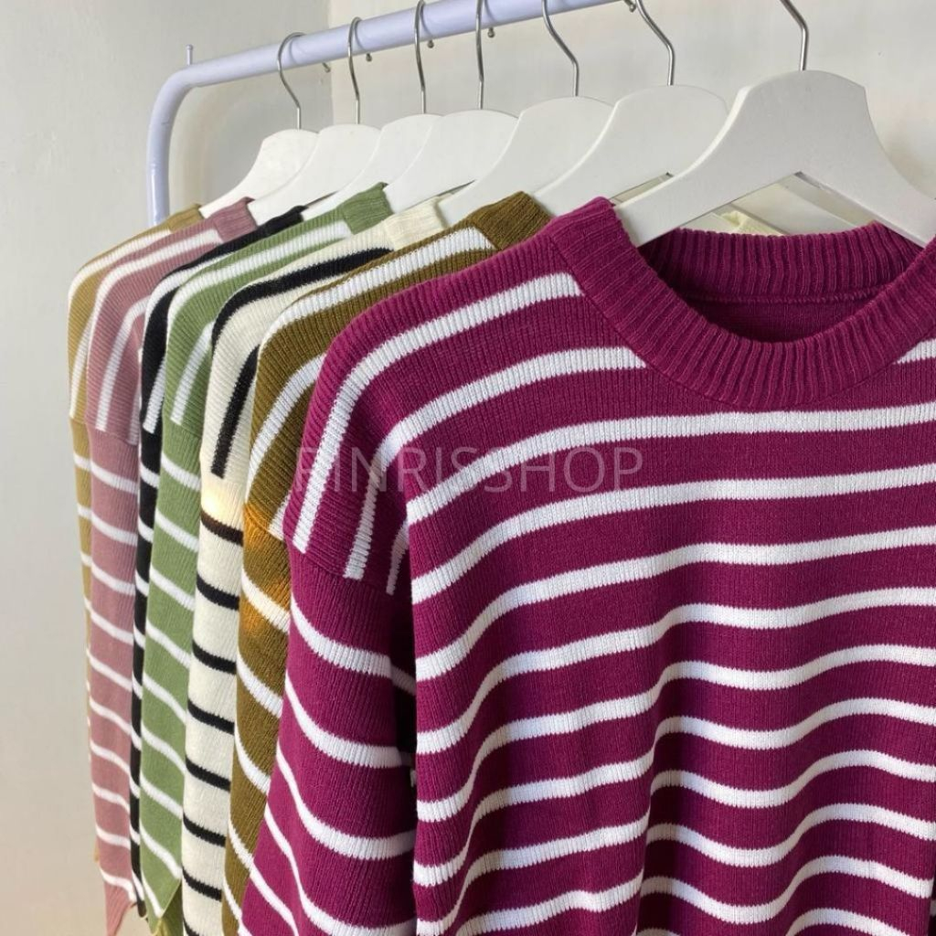 Xena Strip Premium Round Collar Knit Sweater - เสื้อถักผู้หญิง BB 40KG - 75KG