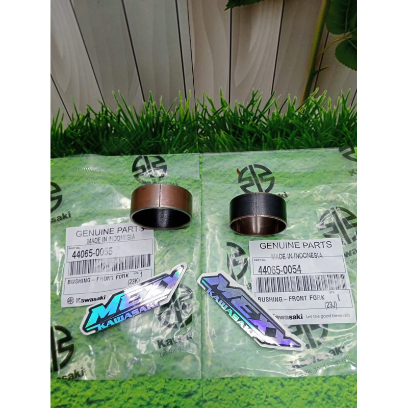 KAWASAKI บูชชิ่งแหวนทองเหลือง โช๊คอัพหน้า นินจา 150 rr KLX 150 44065-0055 44065-0054