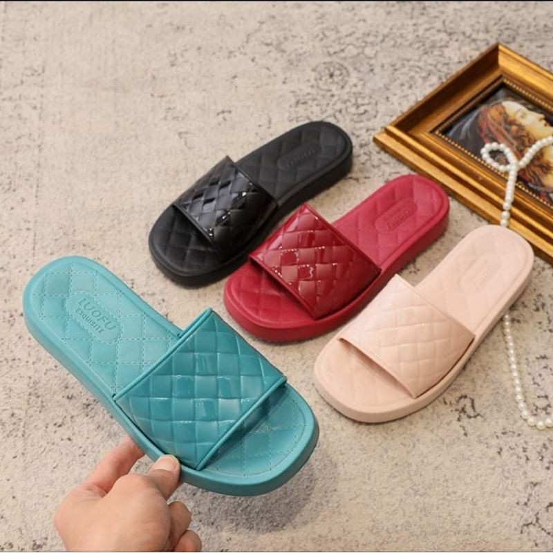 LUOFU E 7198-A01K6W รองเท้าแตะผู้หญิง SLIP-ON