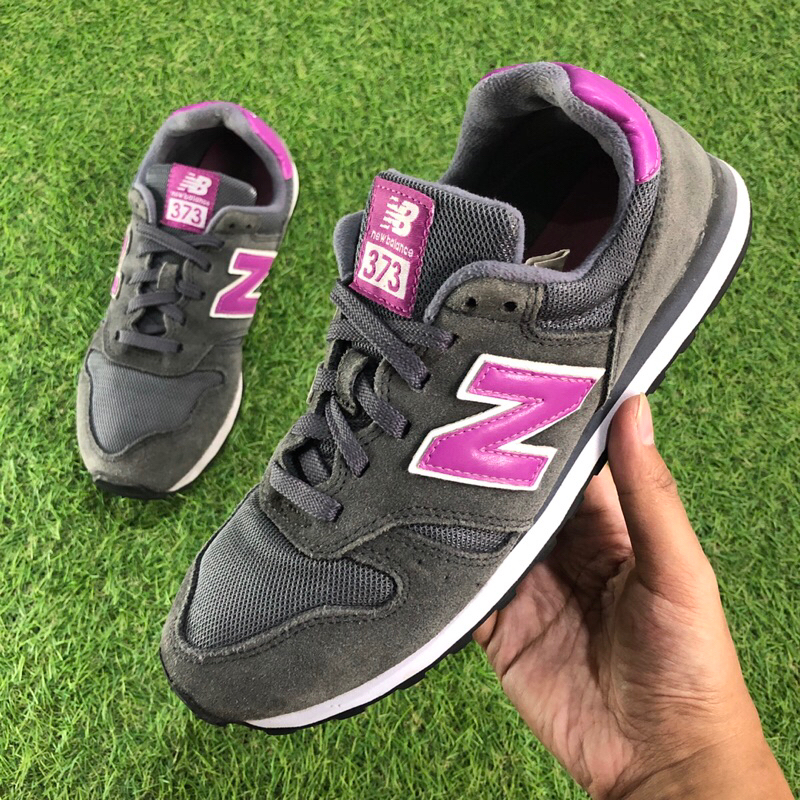 New Balance NB 373 รองเท้าผ้าใบ สีม่วง