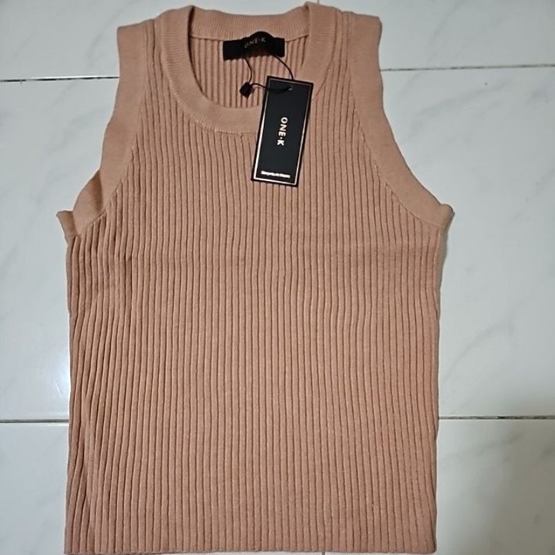 One - K K K K K Knit Top / เสื้อกล้าม