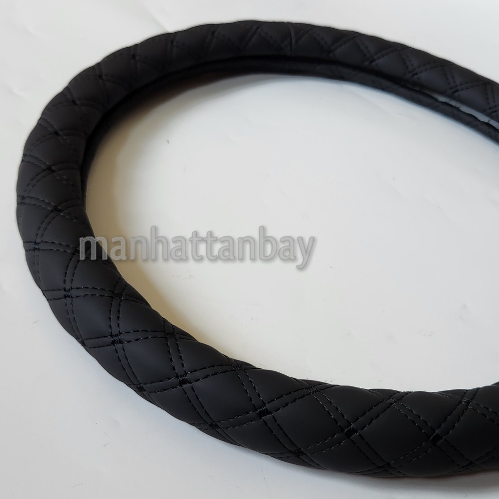 แผ่นหุ้มพวงมาลัยรถยนต์อเนกประสงค์ Swc-209Bk