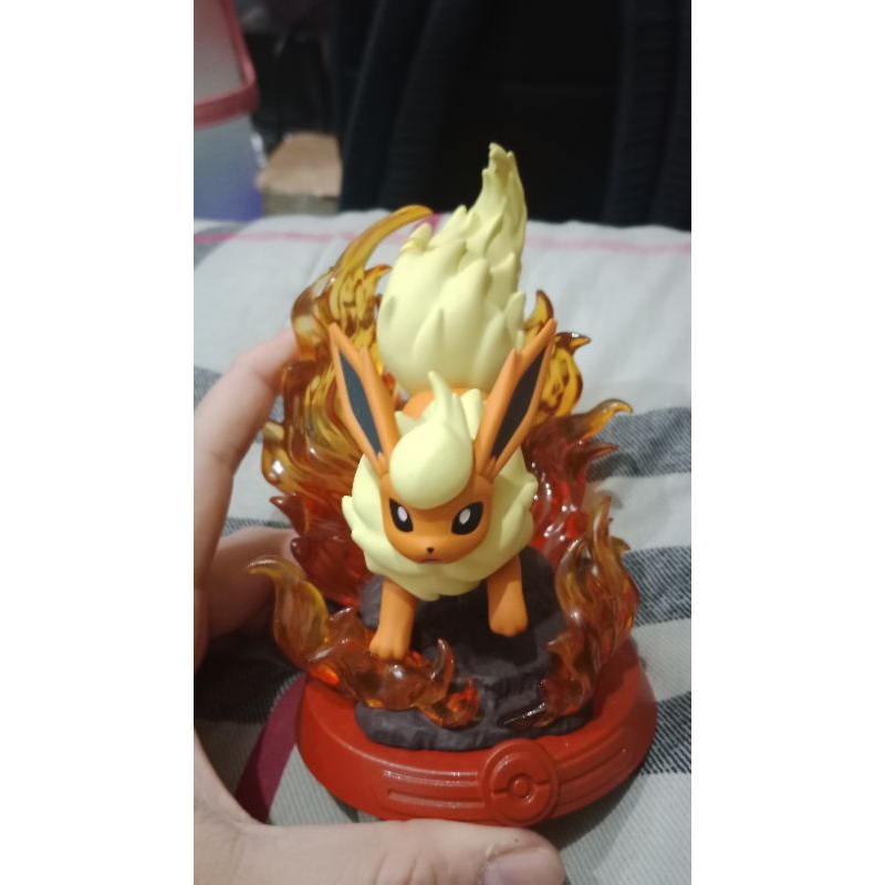 กล่องตาบอด Pokemon Funism Eevee Vaporolution