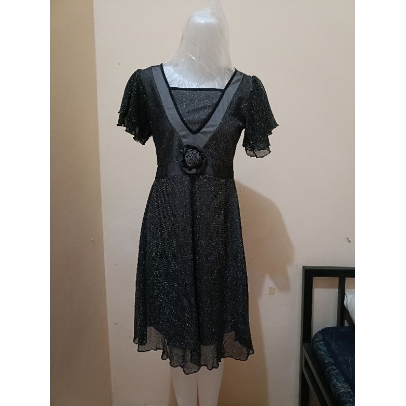 Hitam Preloved black blink-blink dress สําหรับการใช้งานส่วนตัว