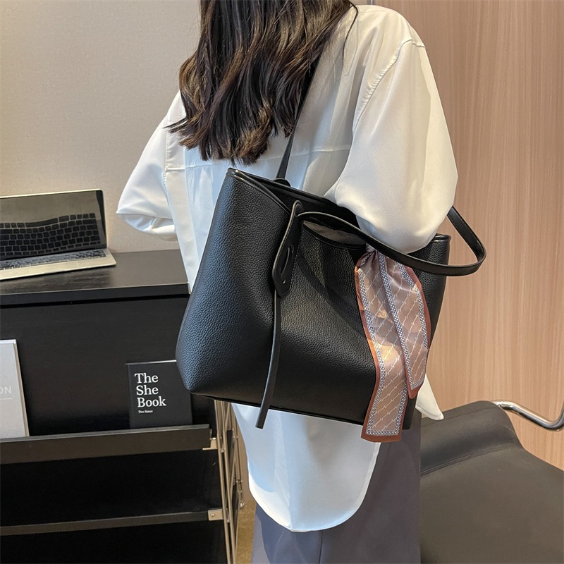 BESTPROMO AmazeFan กระเป๋าผู้หญิง กระเป๋าสะพายข้าง กระเป๋าโท้ต กระเป๋าสะพายแฟชั่นสตรี รุ่นใหม่ล่าสุด