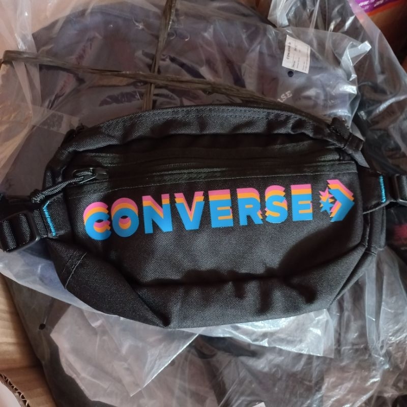 กระเป ๋ าคาดเอว Converse Hip Pack สีดํา | กระเป ๋ าคาดเอว Converse | Converse Slimbag