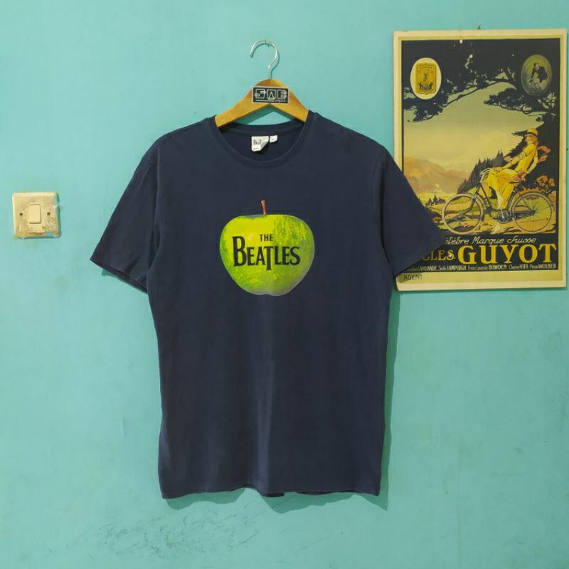 เสื้อยืด The Beatles x Diaz