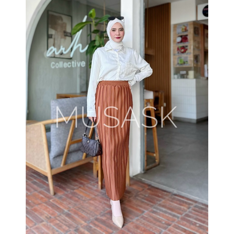 Bb CENTI PLISKET SPAN SKIRT / LONG PLISKET SPAN SKIRT / PLISKET LONG SKIRT CODE 099
