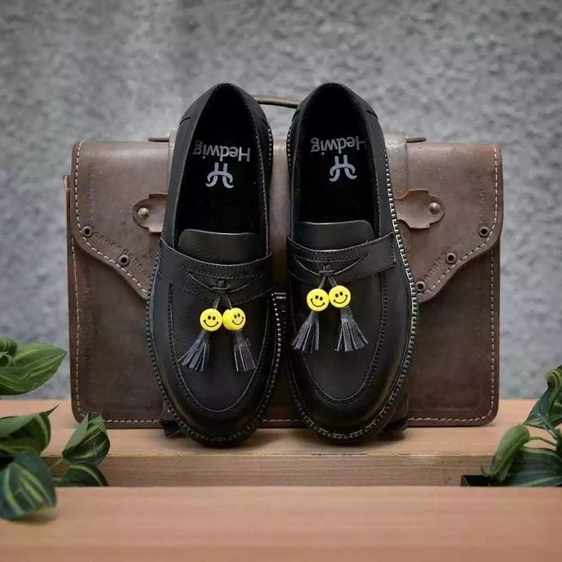 Docmart Mens Smile Pu Leather อย่างเป็นทางการ Casual Modern อินเทรนด์รองเท้าผู้ชาย