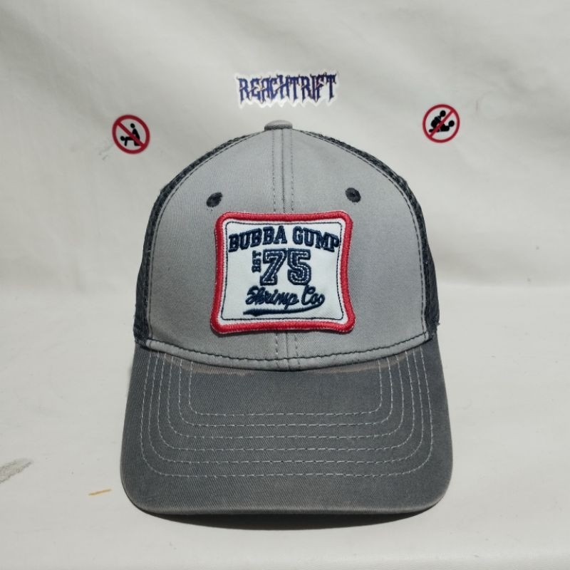 หมวก Trucker โลโก้ Bubba Gump สีเทา