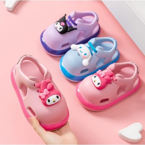 MOMMERESELLER - รองเท้าแตะ Crocs kuromi / รองเท้าแตะ Crocs melody / รองเท้าแตะคิตตี้