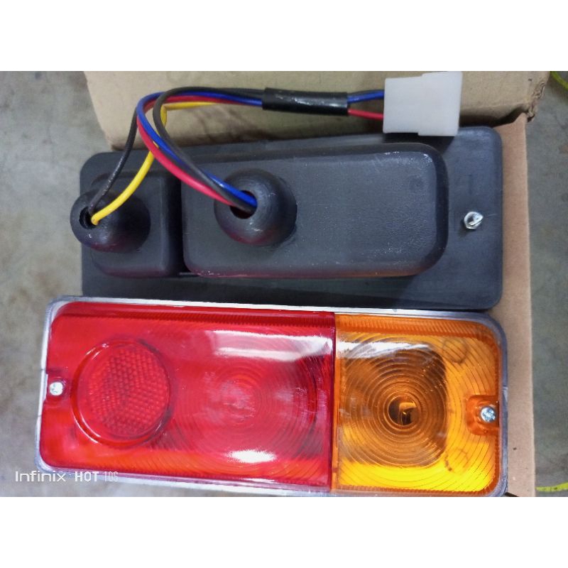 Stoplamp / ไฟท้ายกระบะ Hijet