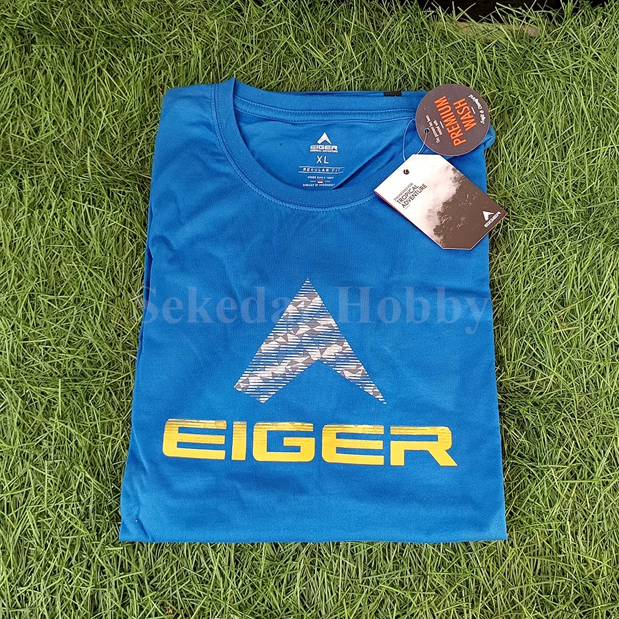 เสื้อยืด EIGE1989 XFOOTSTEP
