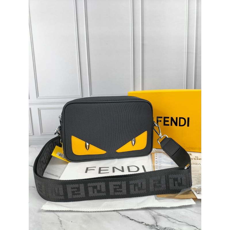 Fendi BRANDED IMPORTED SUPER QLTY FN 556 กระเป๋าสะพายข้างผู้ชาย