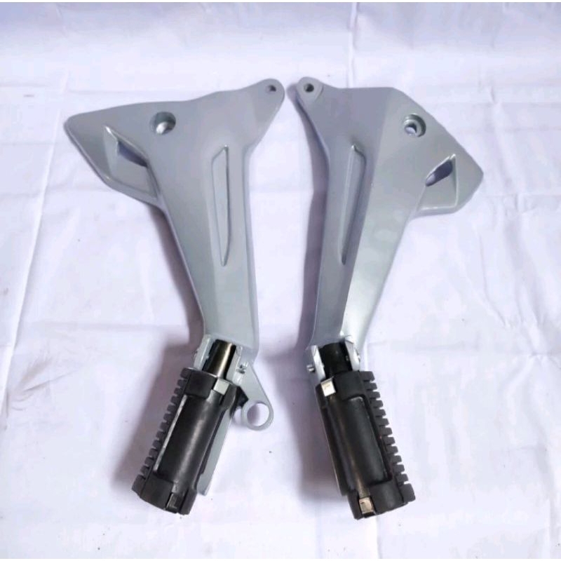 SUPRA X 125 OLD REAR FOOTSTEP STEP ชุดยาง STEP