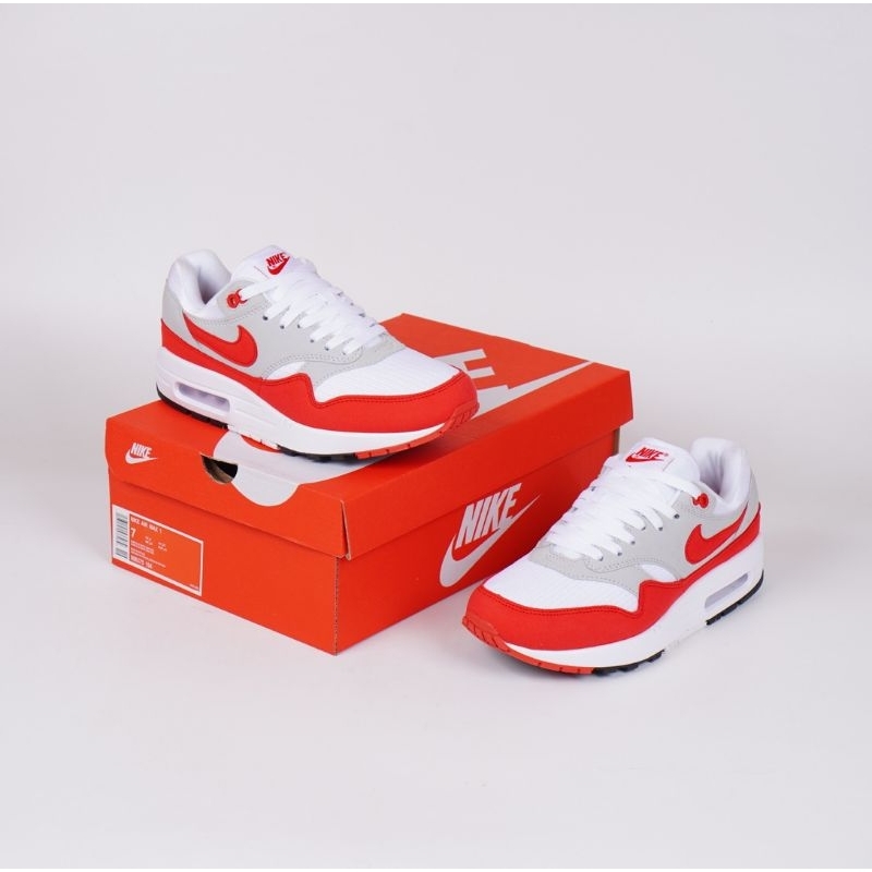 Nike Air Max 1 รองเท้าผ้าใบ สีแดง
