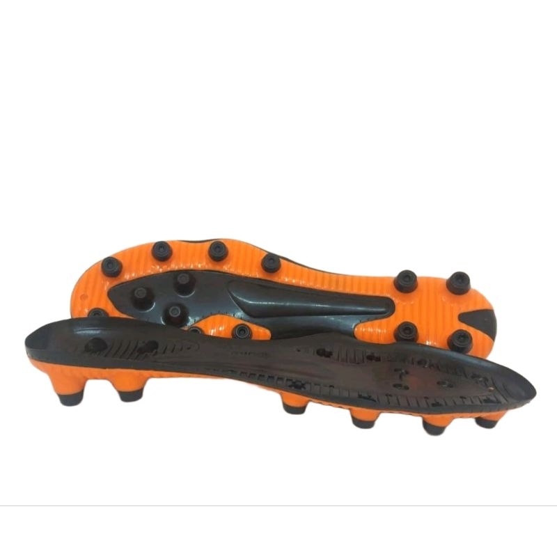 ต้นฉบับนําเข้า FT Matriai TPU รองเท้าฟุตบอล Outsole