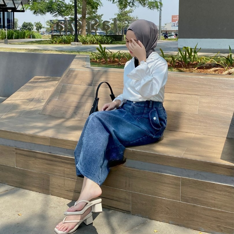 Jihyo Skirt กางเกงยีนส์ กระโปรงสเปน