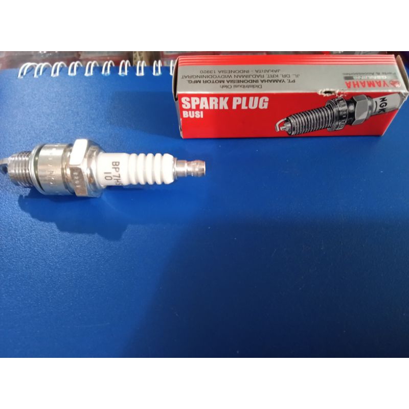 หัวเทียนประเภท BP7HS-10 สําหรับ FIZR Original Yamaha
