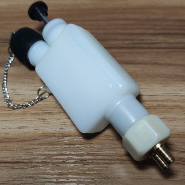 MESIN PRS883 จัดส่งฟรีขวดน้ํามันสําหรับจักรเย็บผ้ากระสอบ NP7A NP7A