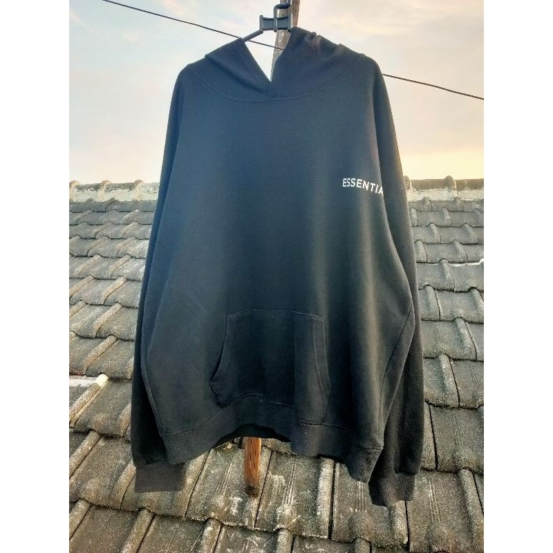 ESENTIALS เสื้อฮู้ดสีดํา XL