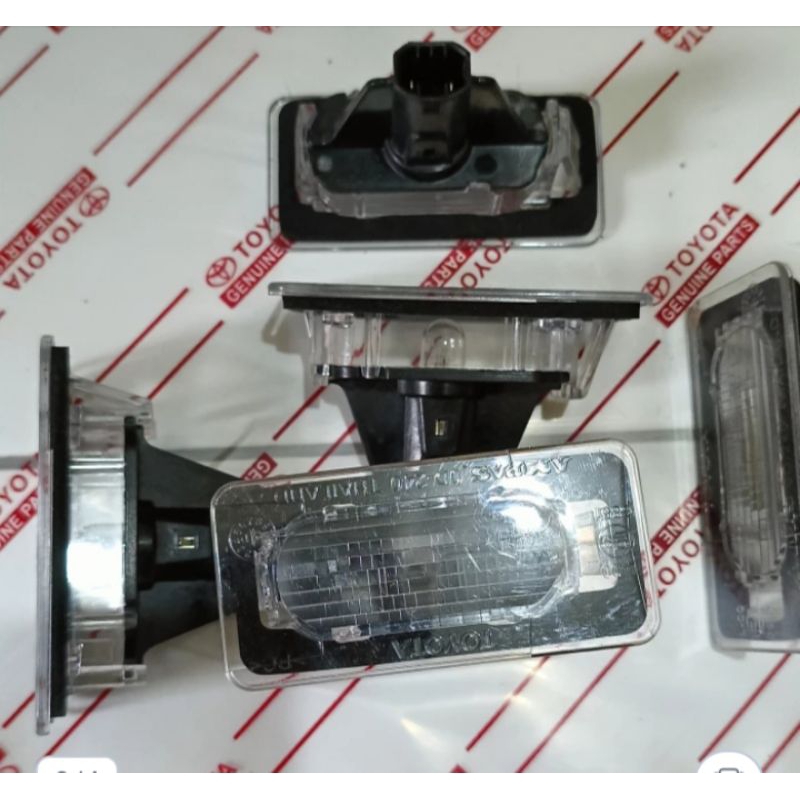 ไฟภายในท้ายรถ Vios Yaris Sienta ดั้งเดิม