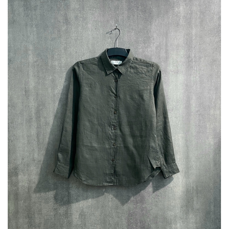 KEMEJA UNIQLO เสื้อเชิ้ตผ้าลินินผู้หญิง / เสื้อเชิ้ตผู้หญิง / ไซส์ S