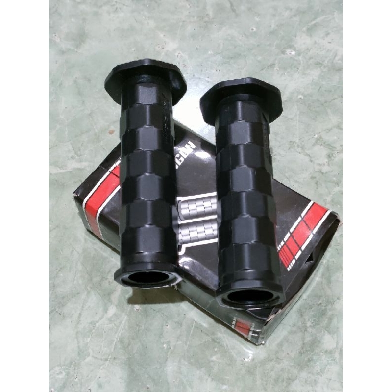 ปลอกแฮนด์ HANDFAT OCTAGON ALL MOTORCYCLES