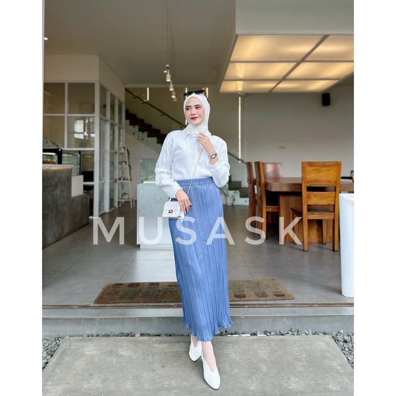 Centi WAVY UMBRELLA PLISKET SKIRT / WAVY UMBRELLA PLISKET SKIRT / CODE 036