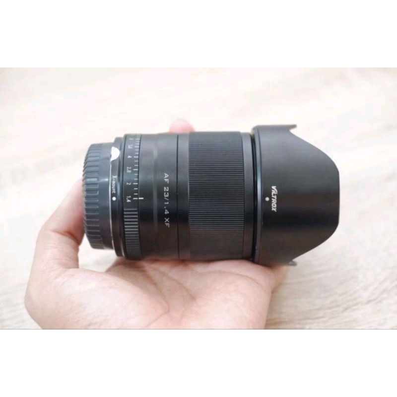 ฮูด VILTROX Vixal 23mm F1.4