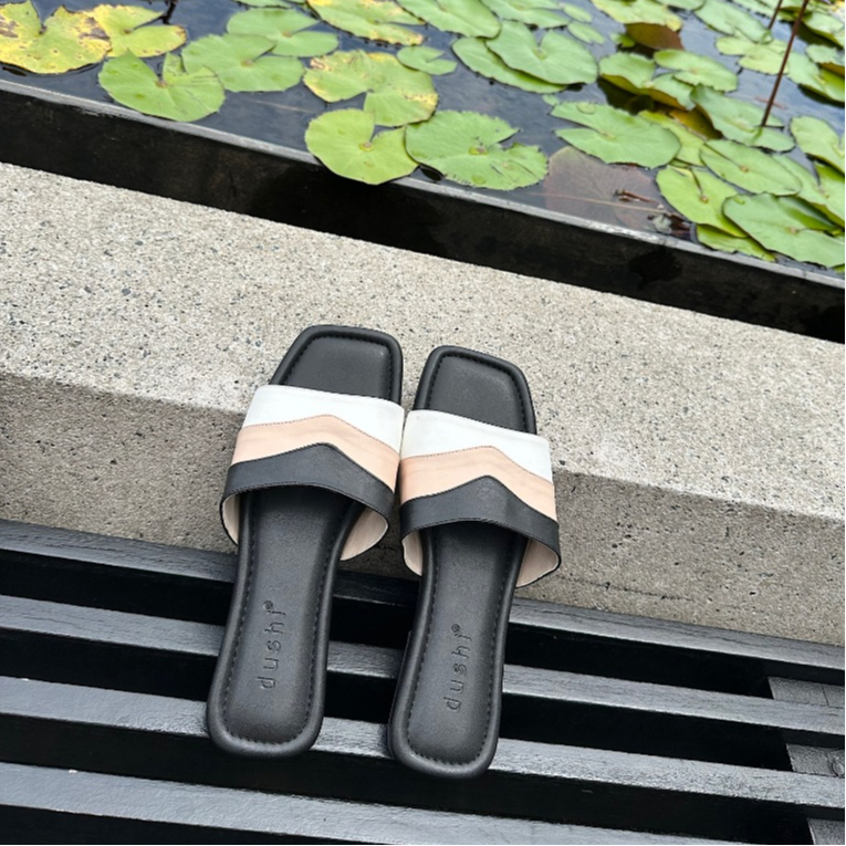 DUSHI Milan Sandal - รองเท้าแตะส้นแบนผู้หญิง