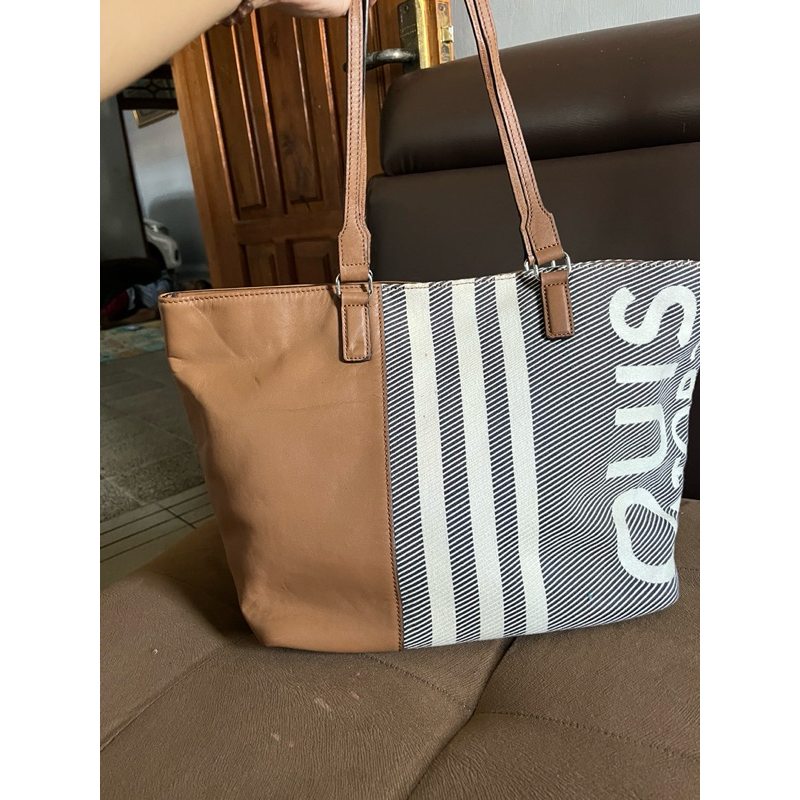 กระเป๋าโท้ต Louis Quatorze