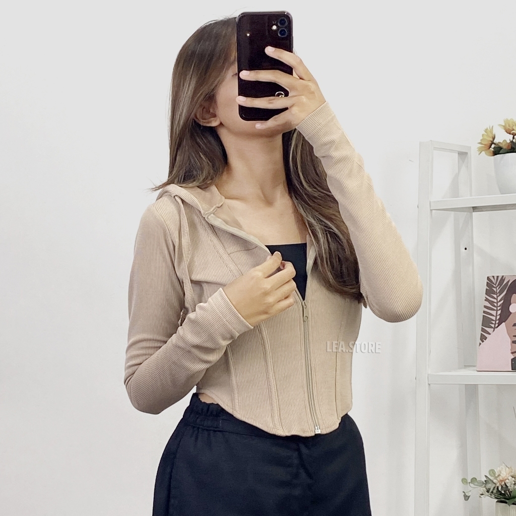 HAERIN CROP JACKET / เสื้อแจ็คเก็ตผู้หญิง / เสื้อแจ็คเก็ตครอปผู้หญิง