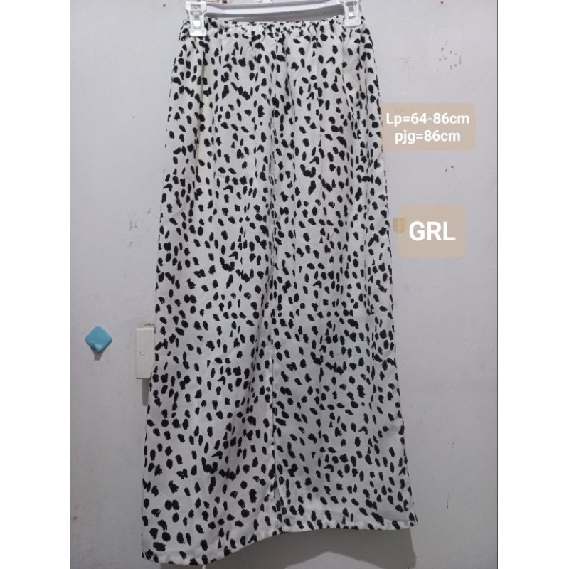 GRL กระโปรงทรงดินสอลายเสือดาว