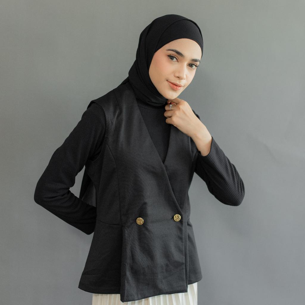 (ชุดฮิญาบพรีมา) Qeza Vest - V07