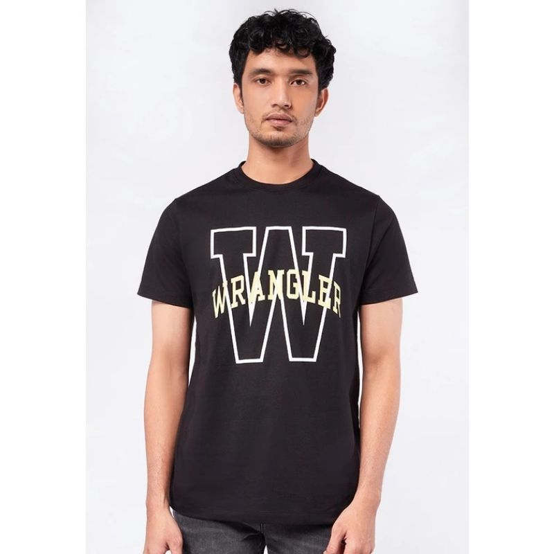 เสื้อยืดสีดํา Wrangler 241023
