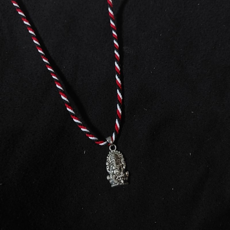 สร้อยคอจี้วันศุกร์ omkara และ Ghanesa god