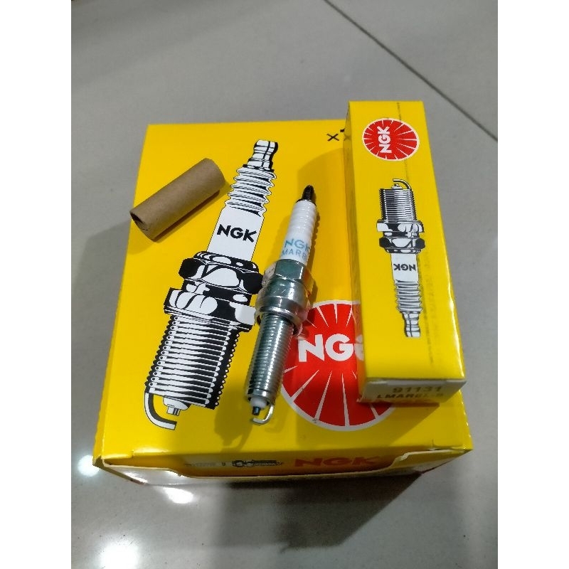 หัวเทียน NGK LMAR8L-9 สําหรับ Vario 160 ใหม่, PCX 160 ใหม่, ADV 160 ใหม่, YAMAHA XMAX 250, CBR 250 RR, (1 ชิ้น)