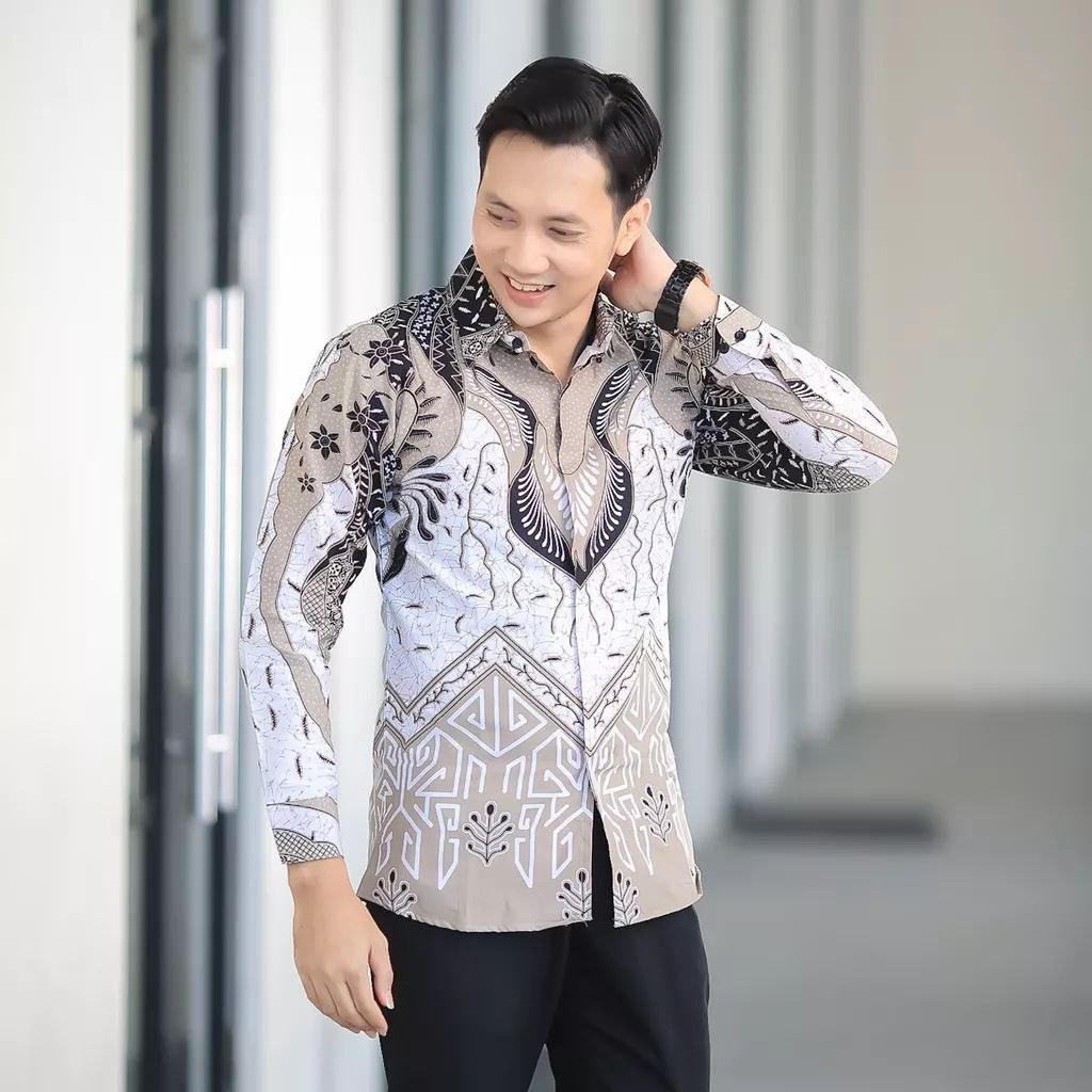 Kemeja Men& 39;s BATIK MODERN SLIM FIT เสื้อบาติกแขนยาว UNIQUE MOTIF PATTERN LUIGI BATANI - LB 438