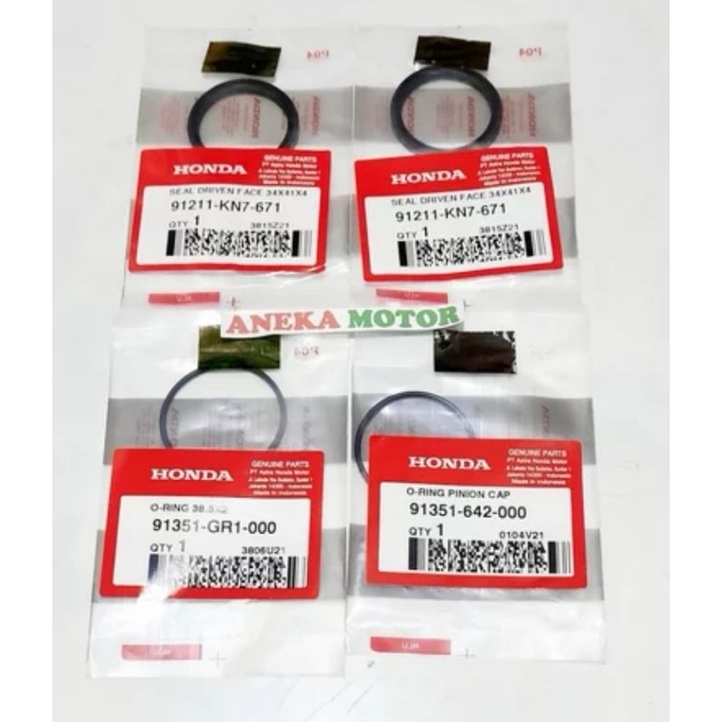 A PAIR OF SEAL DRIVEN FACE SET 91211-KN7-671 91351-642-000 GR1 SIL PULLY FACE SET VARIO 125