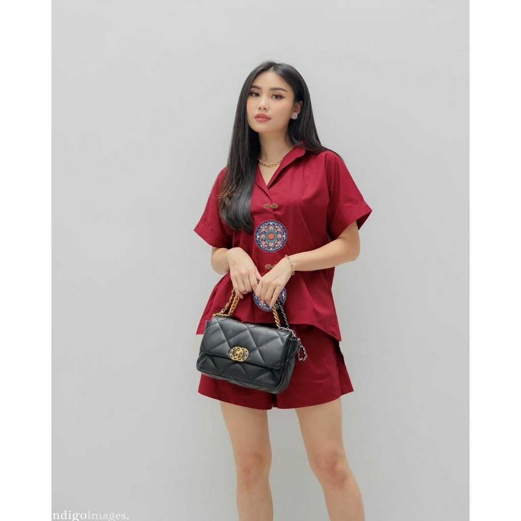 One Set ผู้หญิง Cheongsam Qibao สูทสั้น