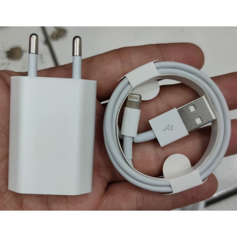 ไฟชาร์จ USB lP 6 A1586