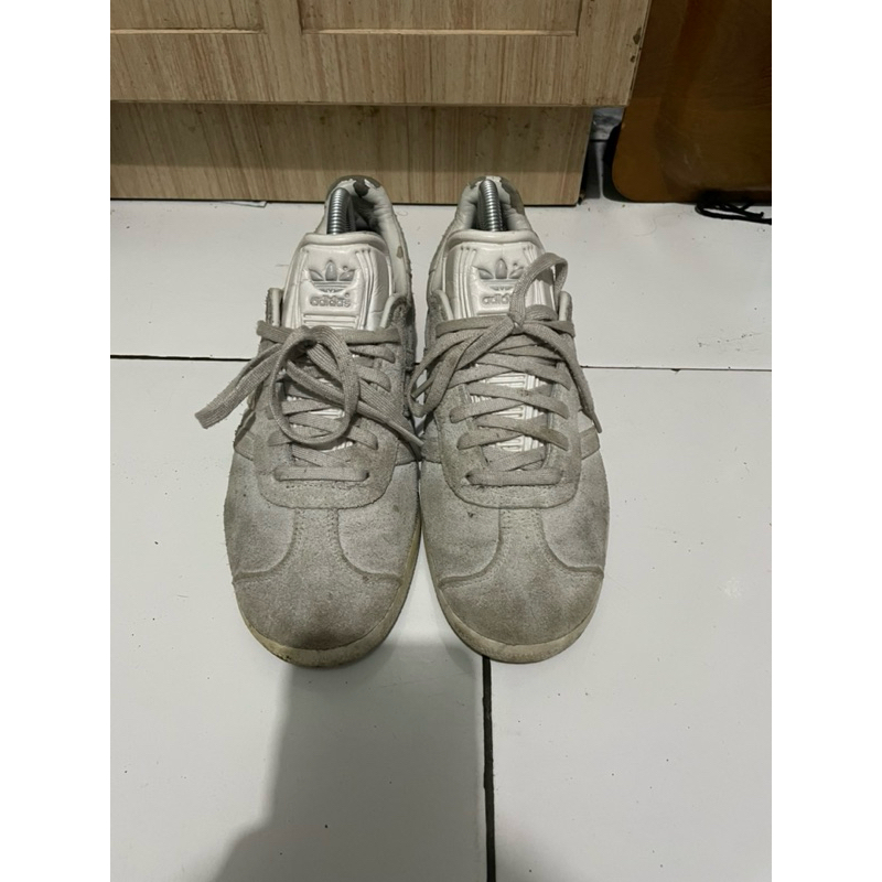 Adidas gazelle มือสอง