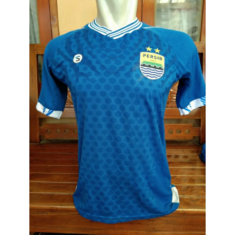 เสื้อ LOKAL Persib 2018 ที่ไม่มีโลโก้ท้องถิ่นสุด ๆ