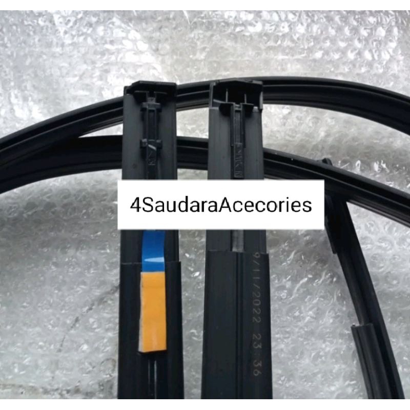 ยางหลังคา Inova 2005-2015 original Inova Gabin rubber 2005-2015 ยางหลังคา Inova